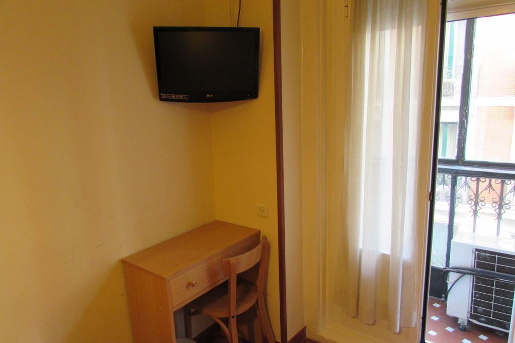 Hostal Prim — Photos 3